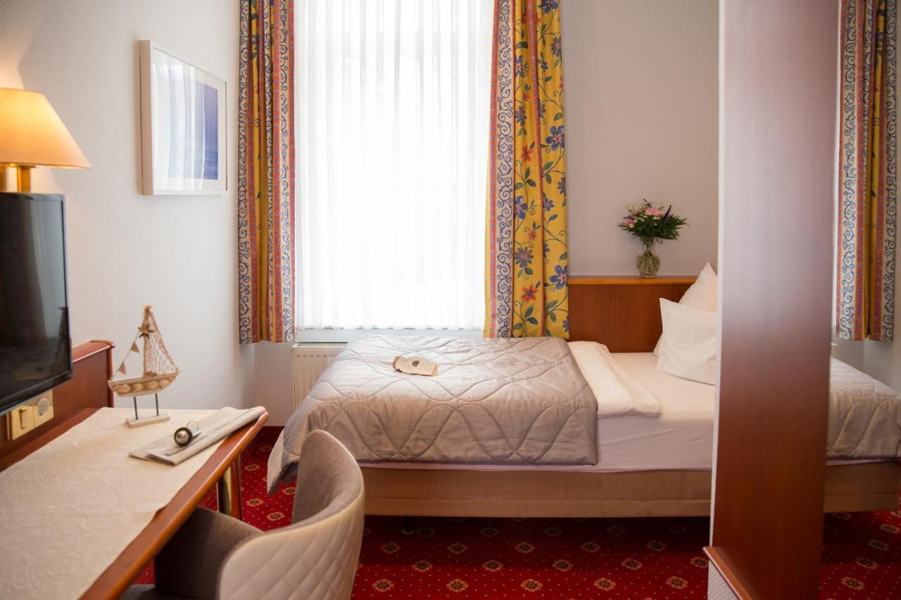 Inselhotel Cornelius 노르데메이 외부 사진